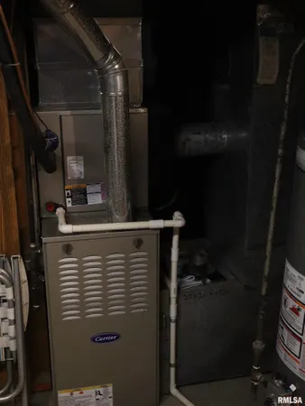 $135,000 | 1406 Hampshire Street, Quincy, IL 62301