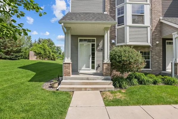 $299,900 | 11920 Emery Village Drive North, Champlin, MN 55316