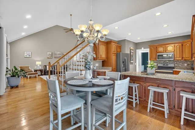 $749,900 | 594 Waters Edge Drive, Estill Springs, TN 37330