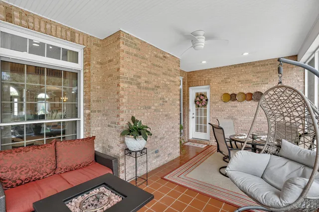 $749,900 | 594 Waters Edge Drive, Estill Springs, TN 37330