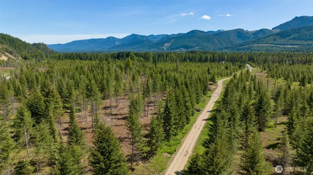 $7,500,000 | 1 East Sparks Road, Easton, WA 98925