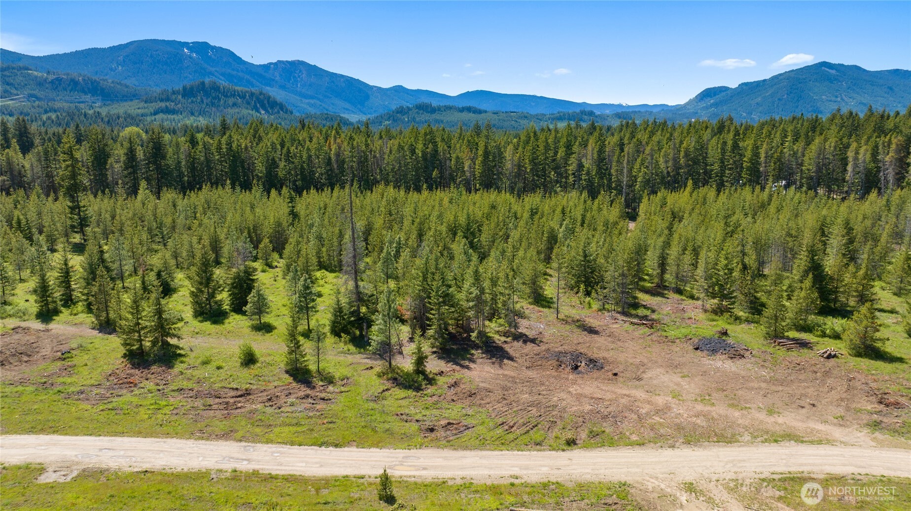 1 East Sparks Road Easton, WA 98925 - Photo 8 of 21 a view of a back yard