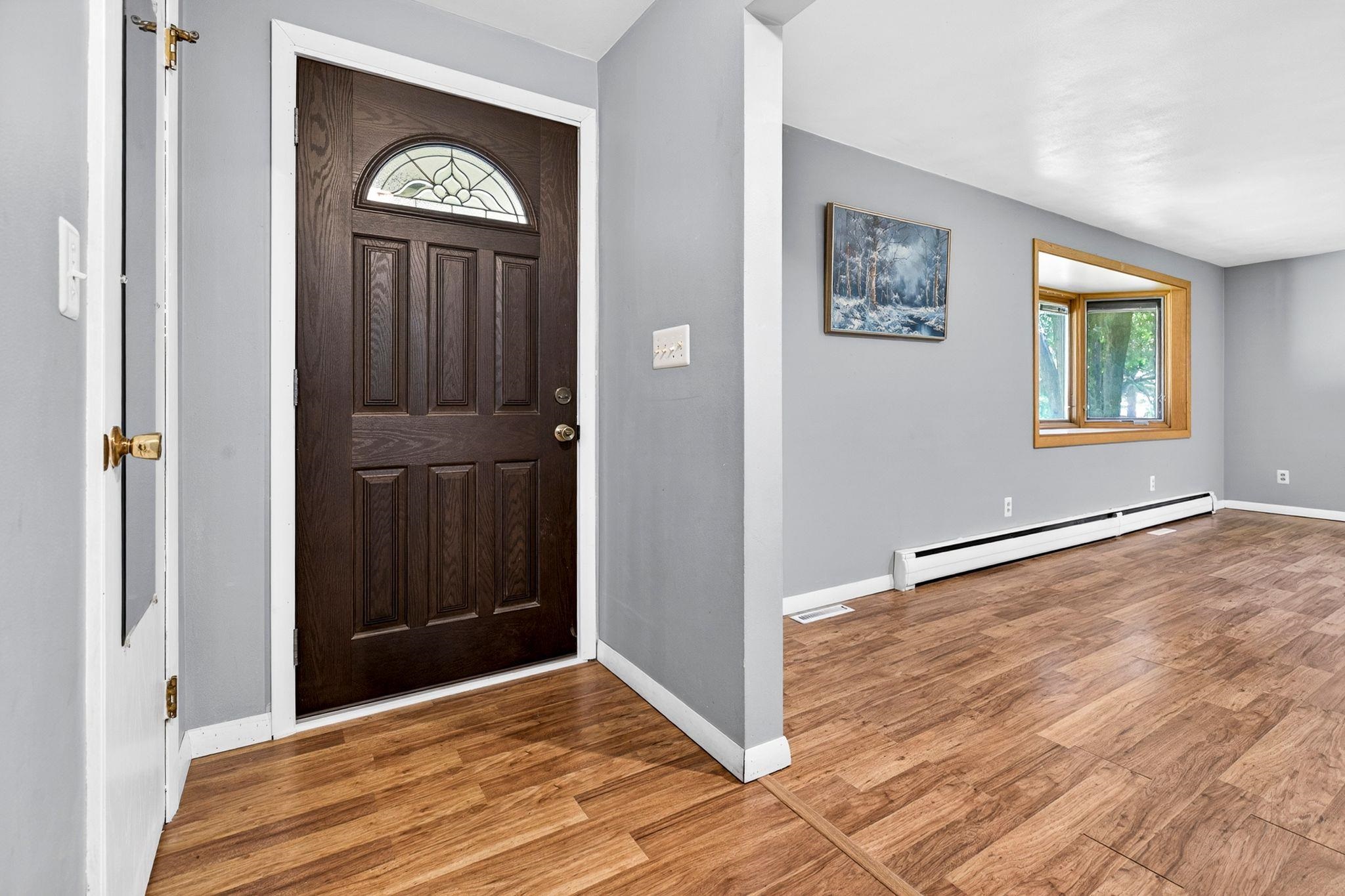 N133 Rogers Lane Appleton, WI 54915 - Photo 5 of 53