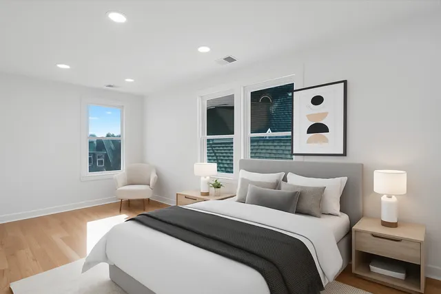 $2,100 | 2617 West Fullerton Avenue, Unit 3A, Chicago, IL 60647