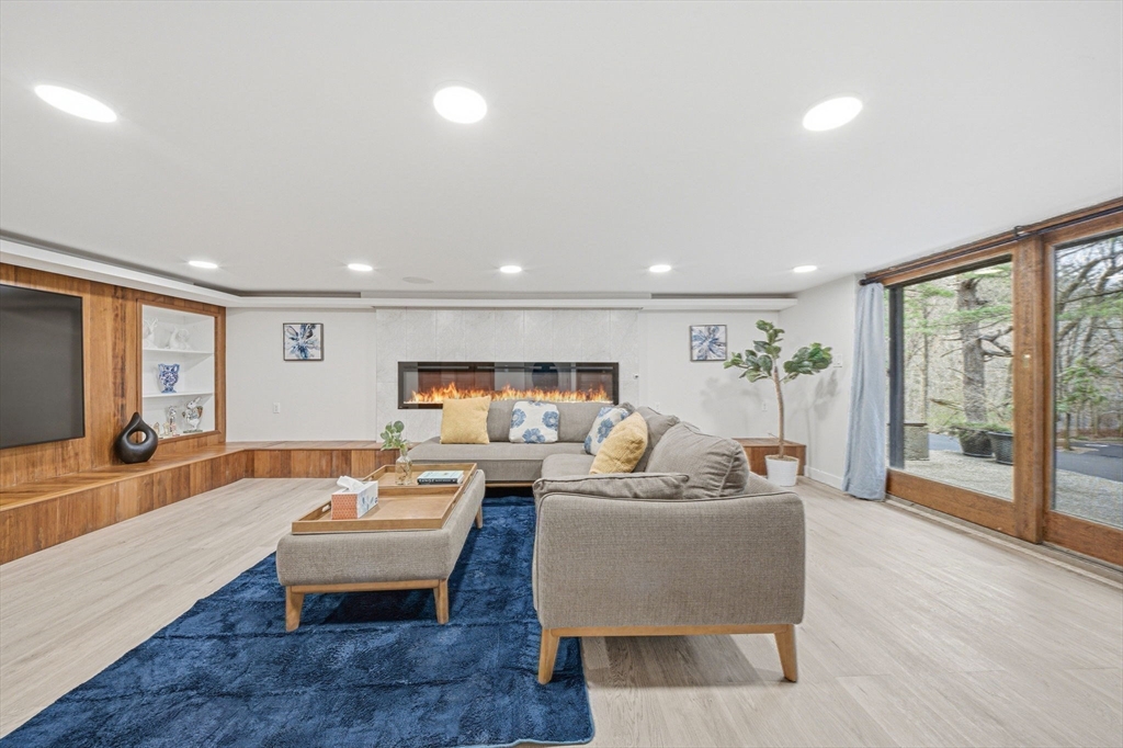 19 Old Road Weston, MA 02493 - Photo 32 of 41 Gallery Image 32
