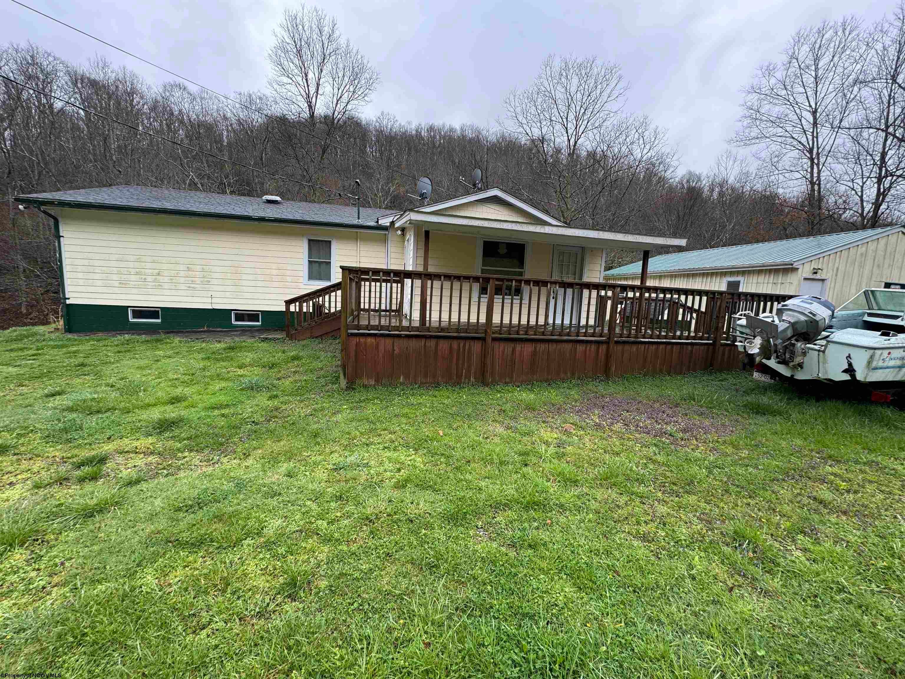 1220 Little Cove Road Troy, WV 26443 - Photo 13 of 24 Gallery Image 13