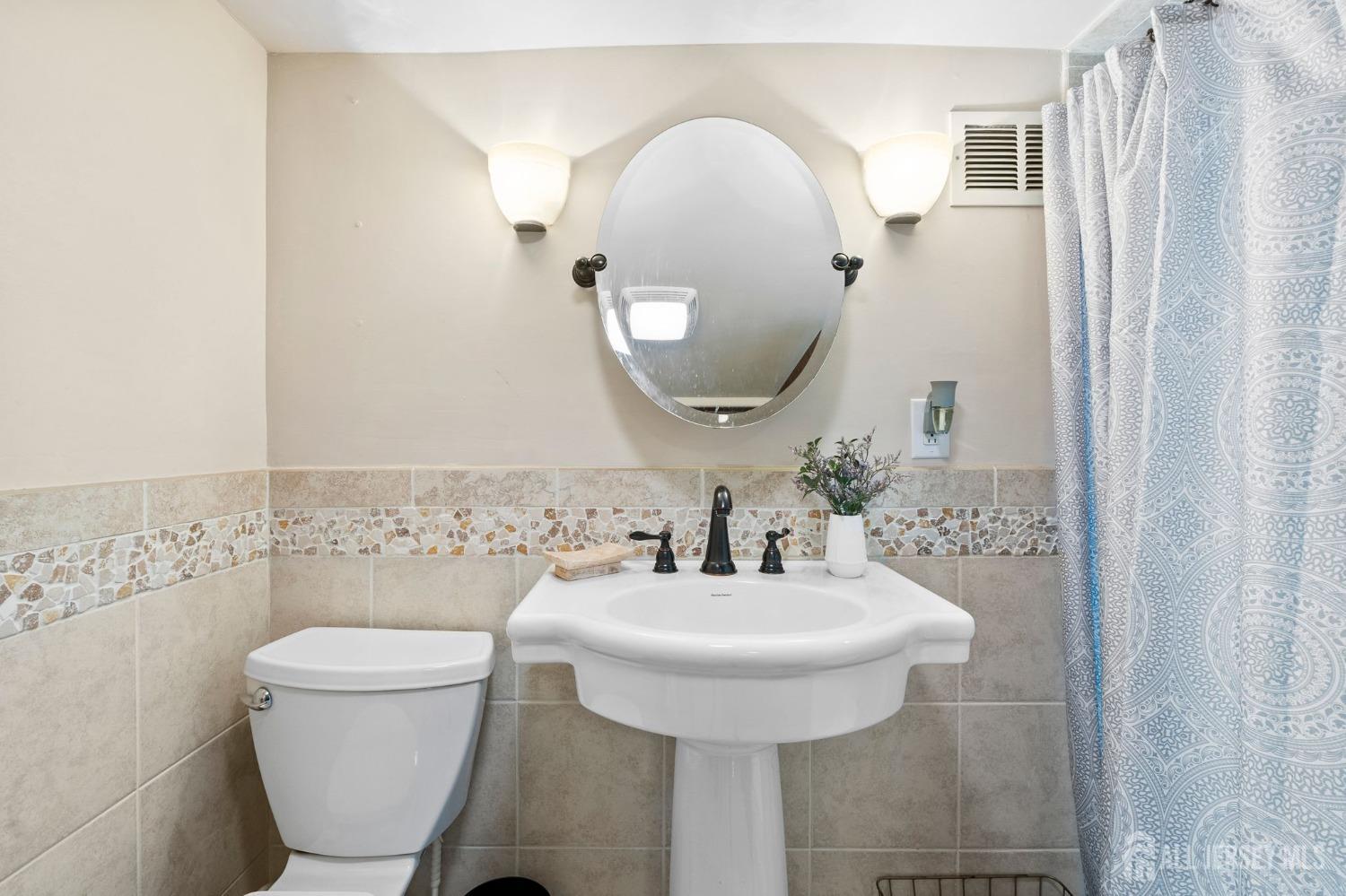 171 Jeffery Road Colonia, NJ 07067 - Photo 24 of 40 Gallery Image 24