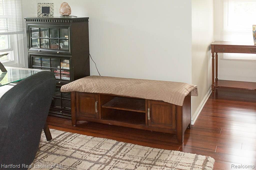 23935 Farmington Road Farmington, MI 48336 - Photo 24 of 35