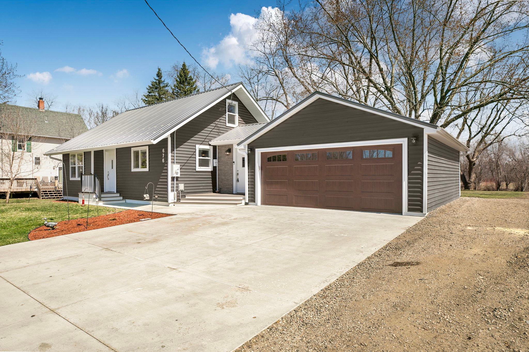 676 State Street North Eden Valley, MN 55329 - Photo 2 of 30