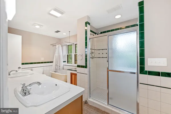 $3,800 | 35299 Snickersville Turnpike, Round Hill, VA 20141