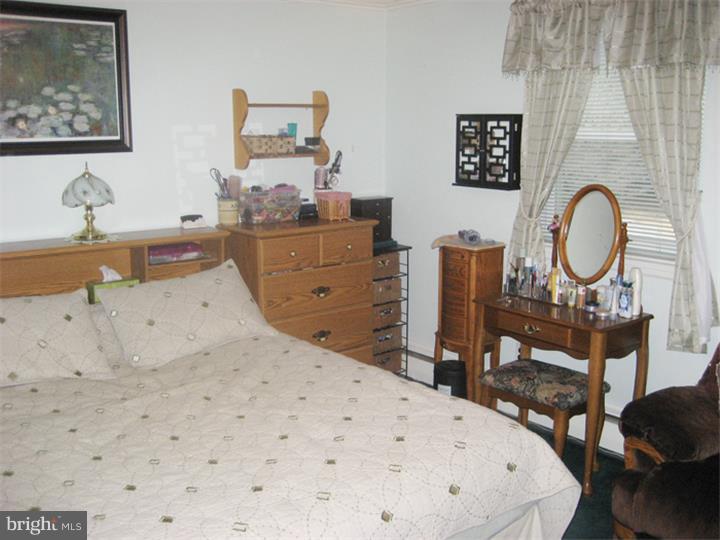 359 Harwicke Road Springfield, PA 19064 - Photo 14 of 24