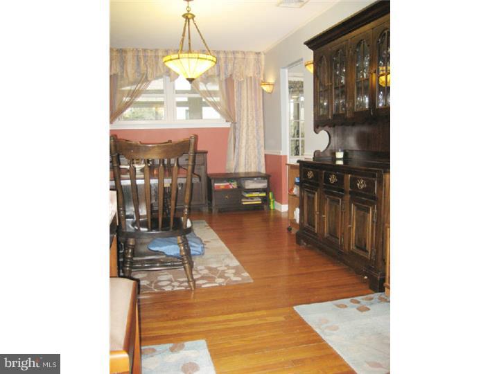 359 Harwicke Road Springfield, PA 19064 - Photo 5 of 24