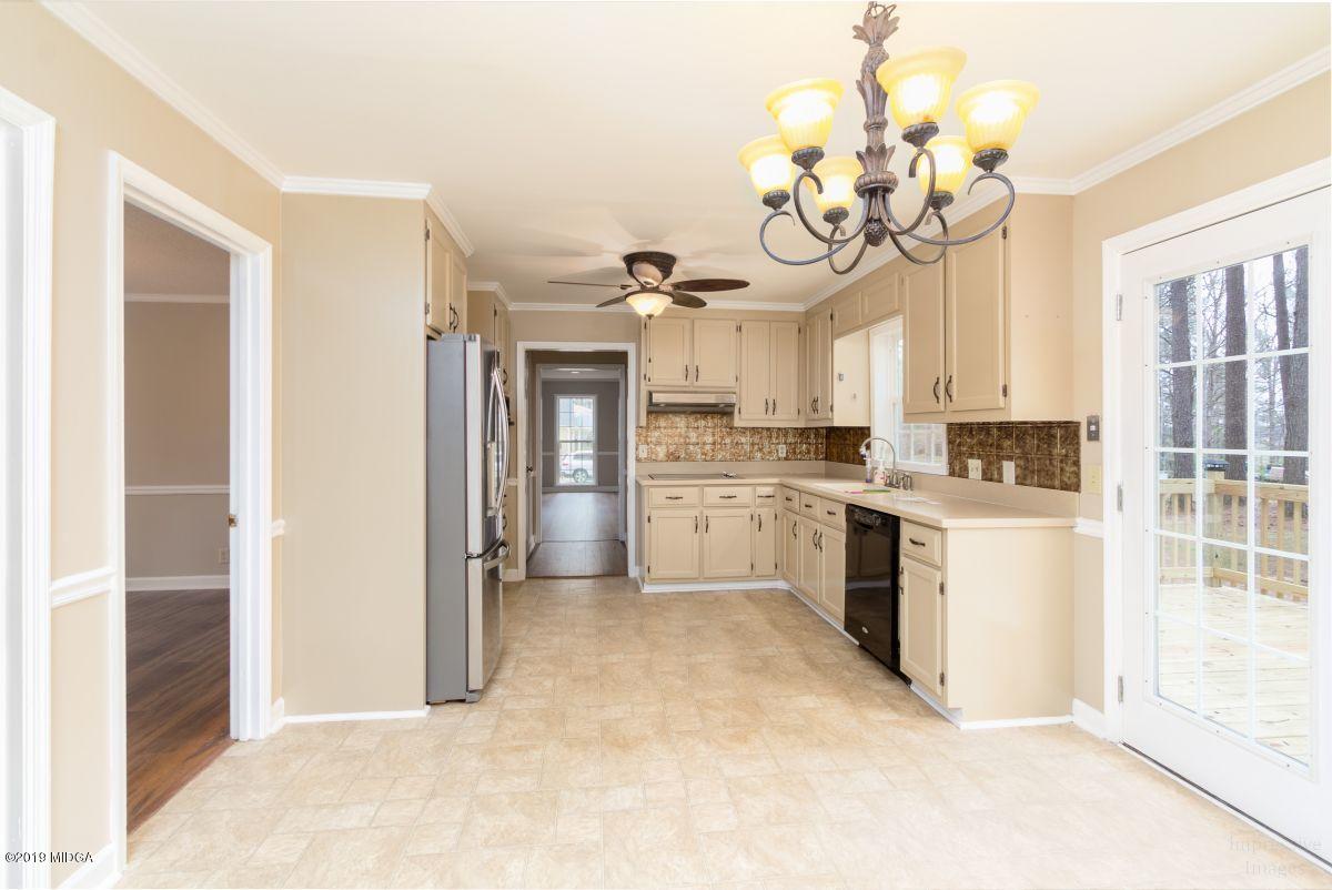 1670 Rivoli Lane Macon, GA 31210 - Photo 8 of 21 09