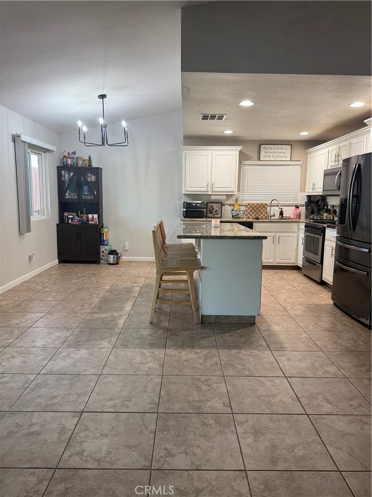 2160 Bostick Avenue Colton, CA 92324 - Photo 4 of 10