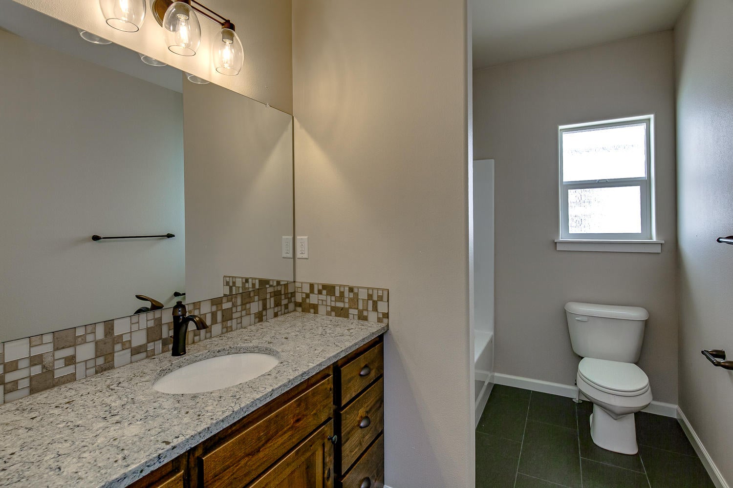 767 Northwest Rimrock Drive Redmond, OR 97756 - Photo 16 of 20 727_Rimrock-015