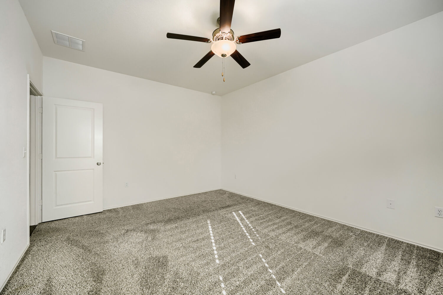 7001 Tonka Lane Austin, TX 78744 - Photo 19 of 30 a view of an empty room