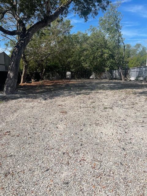 245 Cuba Road Tavernier, FL 33070 - Photo 5 of 15 IMG_0104