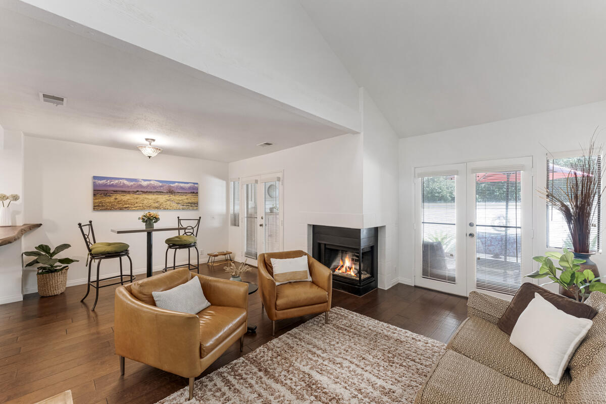 4039 Primavera Road, Unit 2 Santa Barbara, CA 93110 - Photo 4 of 24 #4Living to Dining