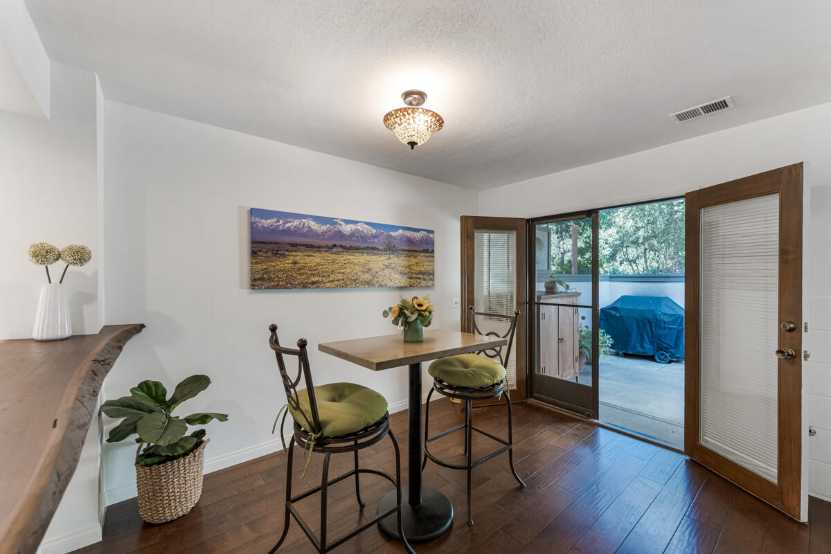 4039 Primavera Road, Unit 2 Santa Barbara, CA 93110 - Photo 7 of 24 #7Dining Room