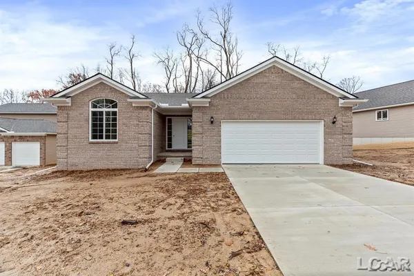 $399,900 | 803 Warbonnet Drive, Tecumseh, MI 49286