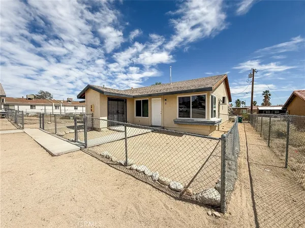 $1,450 | 5839 Bagley Avenue, Twentynine Palms, CA 92277