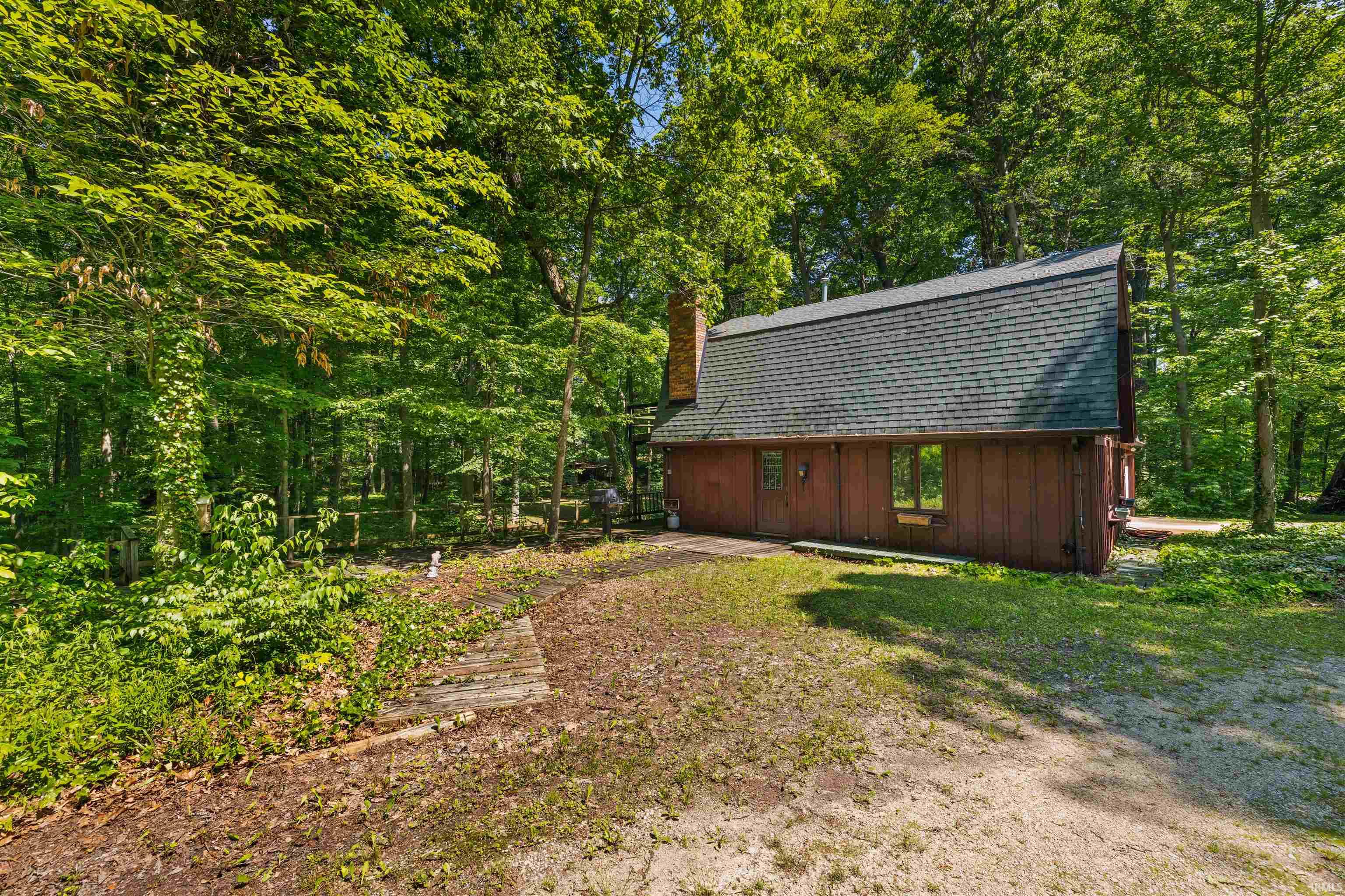 9911 Garman Road Leo, IN 46765 - Photo 7 of 35