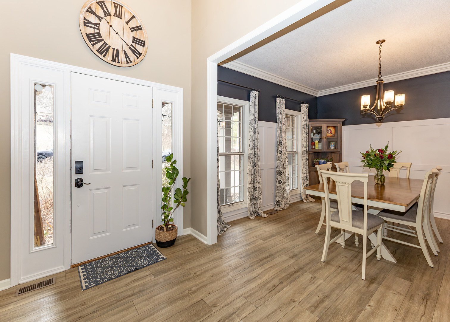 3305 11th Street Moline, IL 61265 - Photo 4 of 37