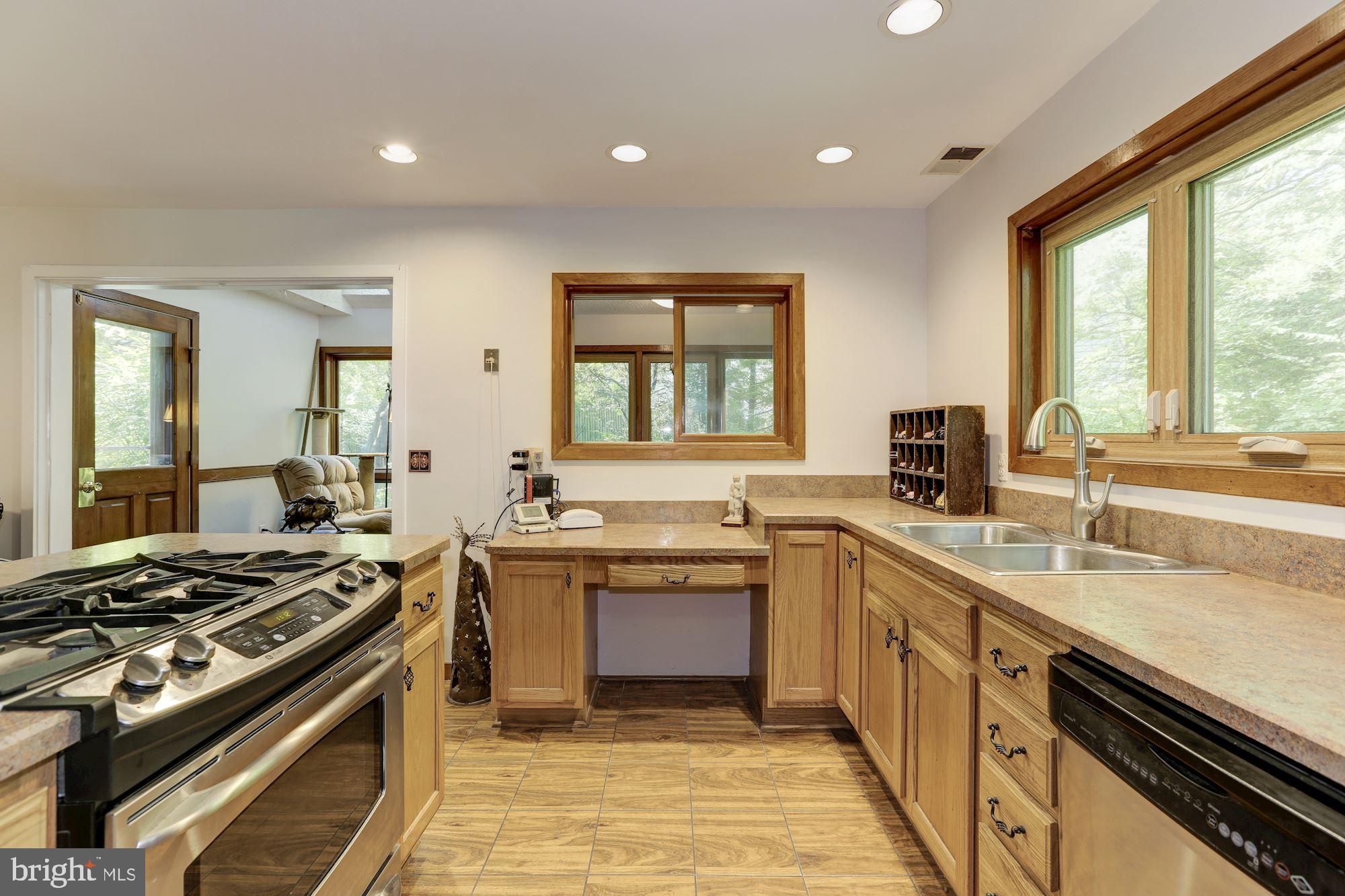 162 Research Road Greenbelt, MD 20770 - Photo 18 of 53 Gallery Image 18