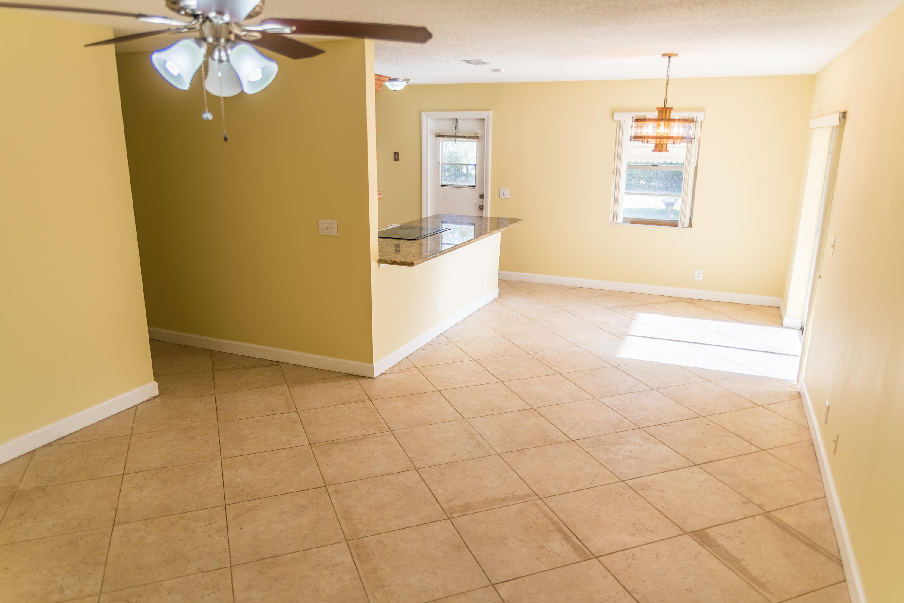 3210 Riley Avenue Palm Springs, FL 33461 - Photo 3 of 19 _DSC0208-HDR