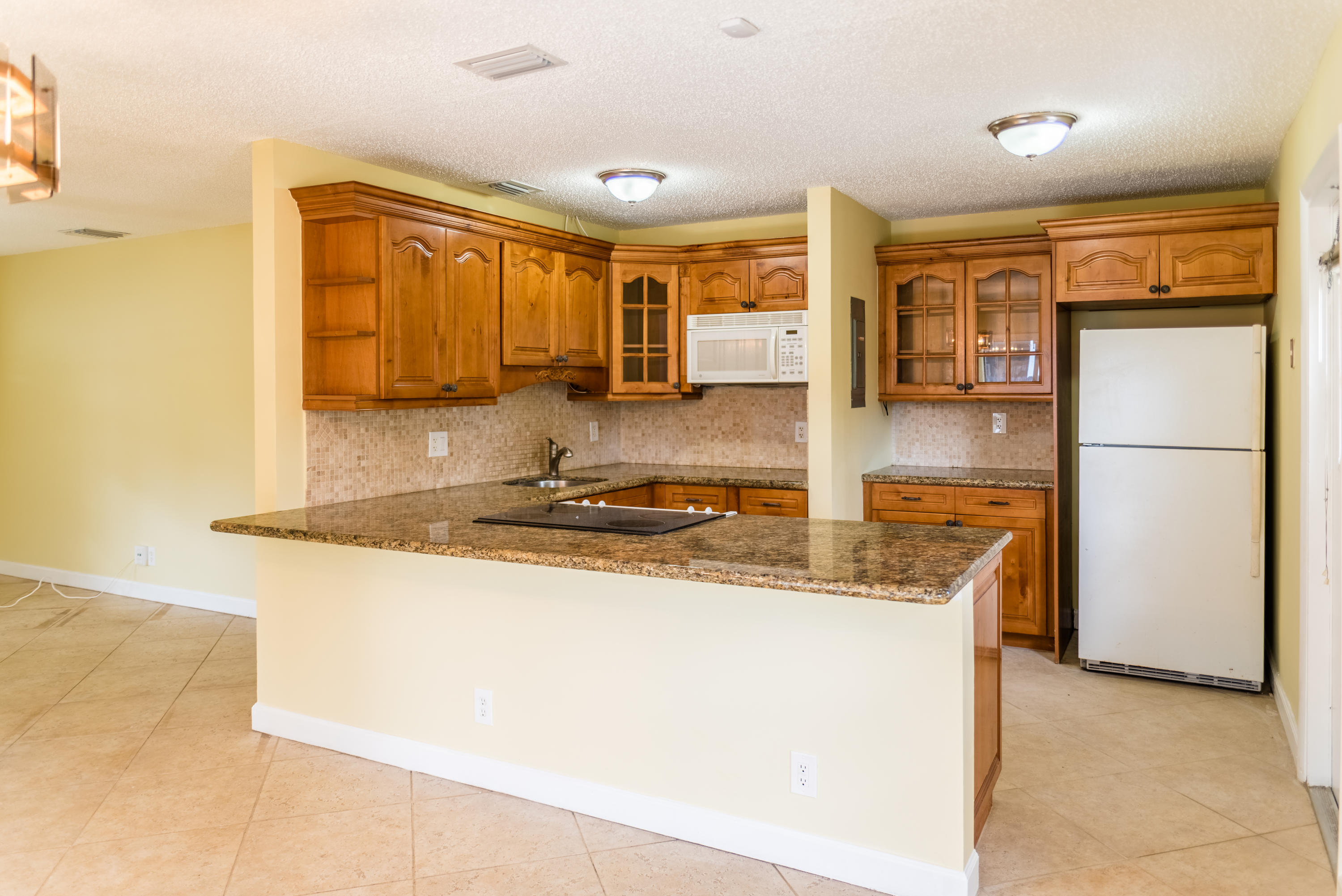 3210 Riley Avenue Palm Springs, FL 33461 - Photo 5 of 19 _DSC0028-HDR