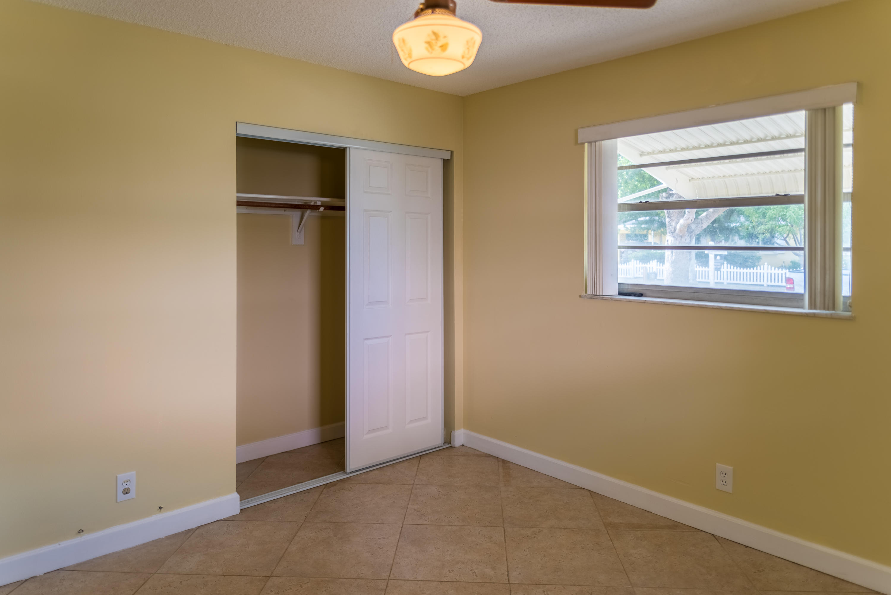 3210 Riley Avenue Palm Springs, FL 33461 - Photo 10 of 19 _DSC0073-HDR