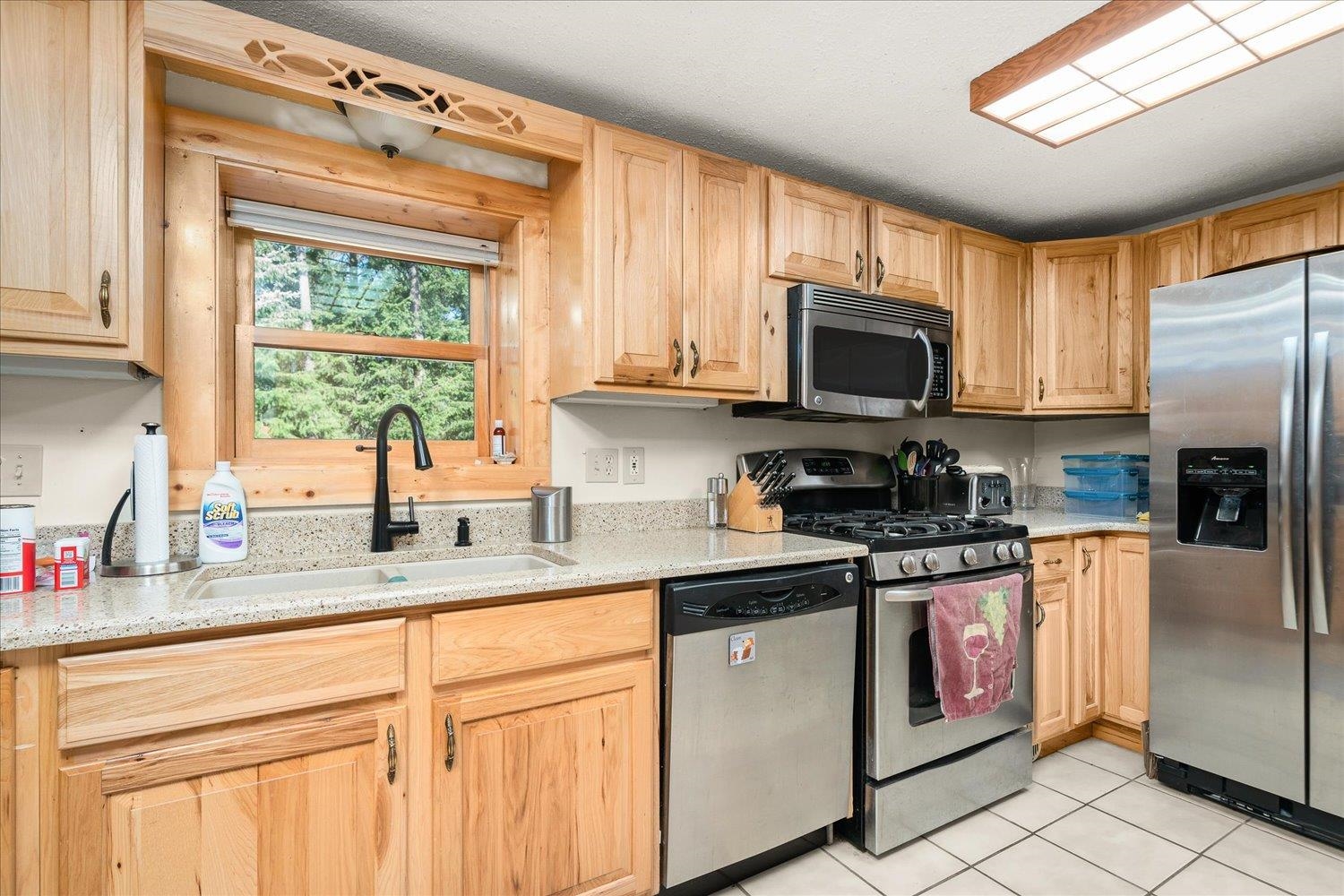 11224 East Whispering Pines Road Elk, WA 99009 - Photo 16 of 48