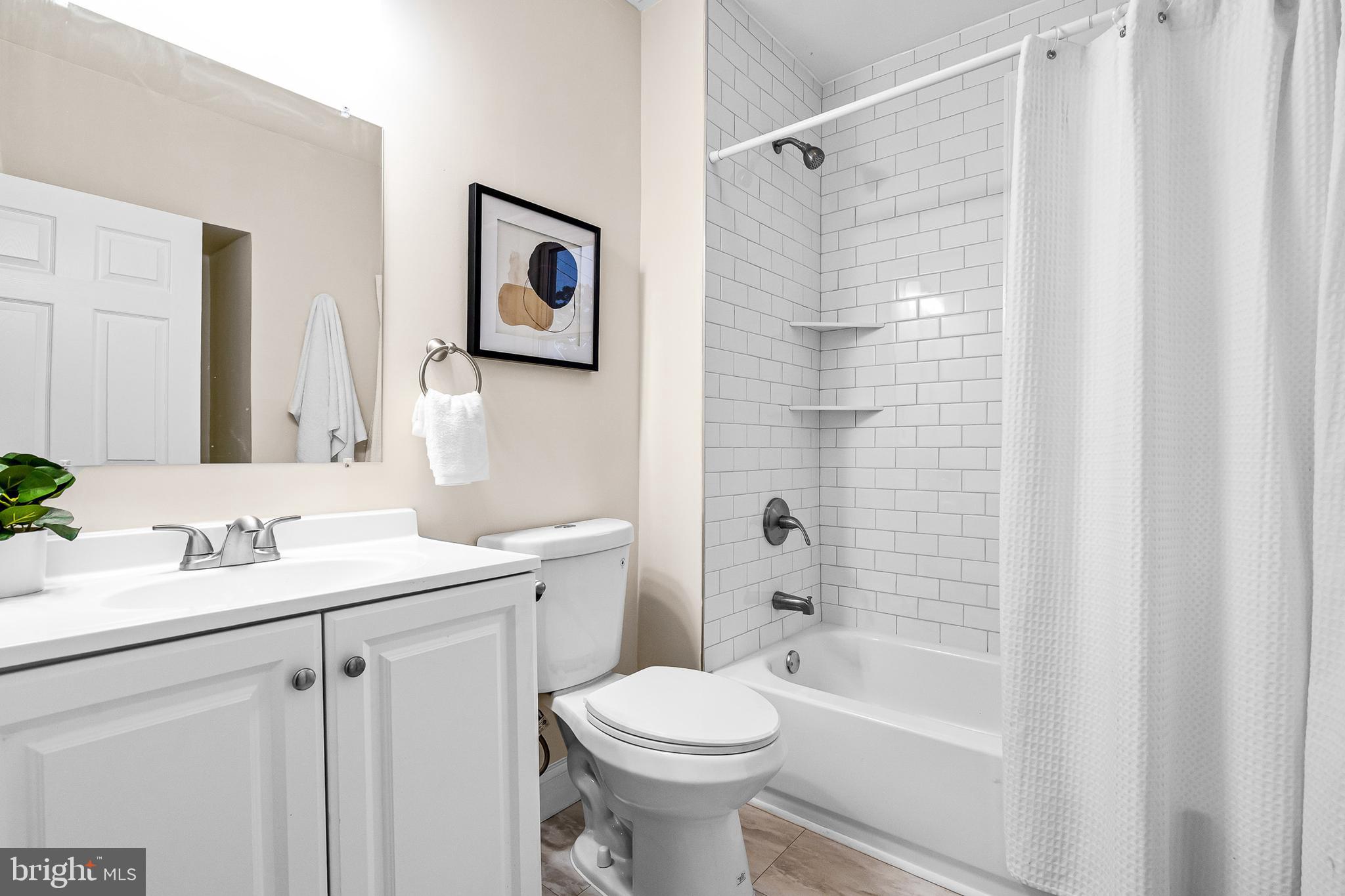 4103 Klausmier Road Baltimore, MD 21236 - Photo 15 of 30 Maine level full bath