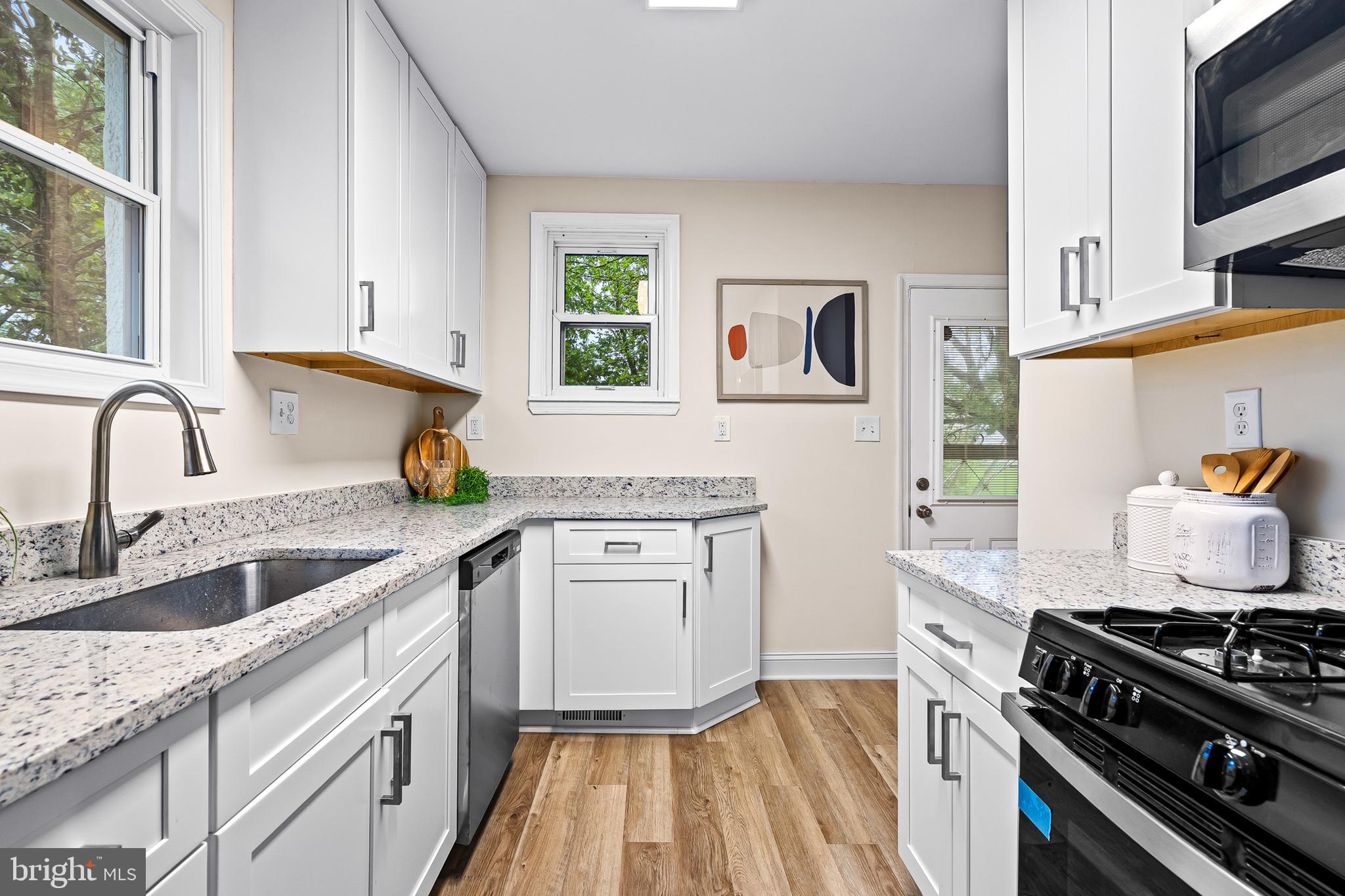 4103 Klausmier Road Baltimore, MD 21236 - Photo 9 of 30 New cabinets, stone counter tops & appliances