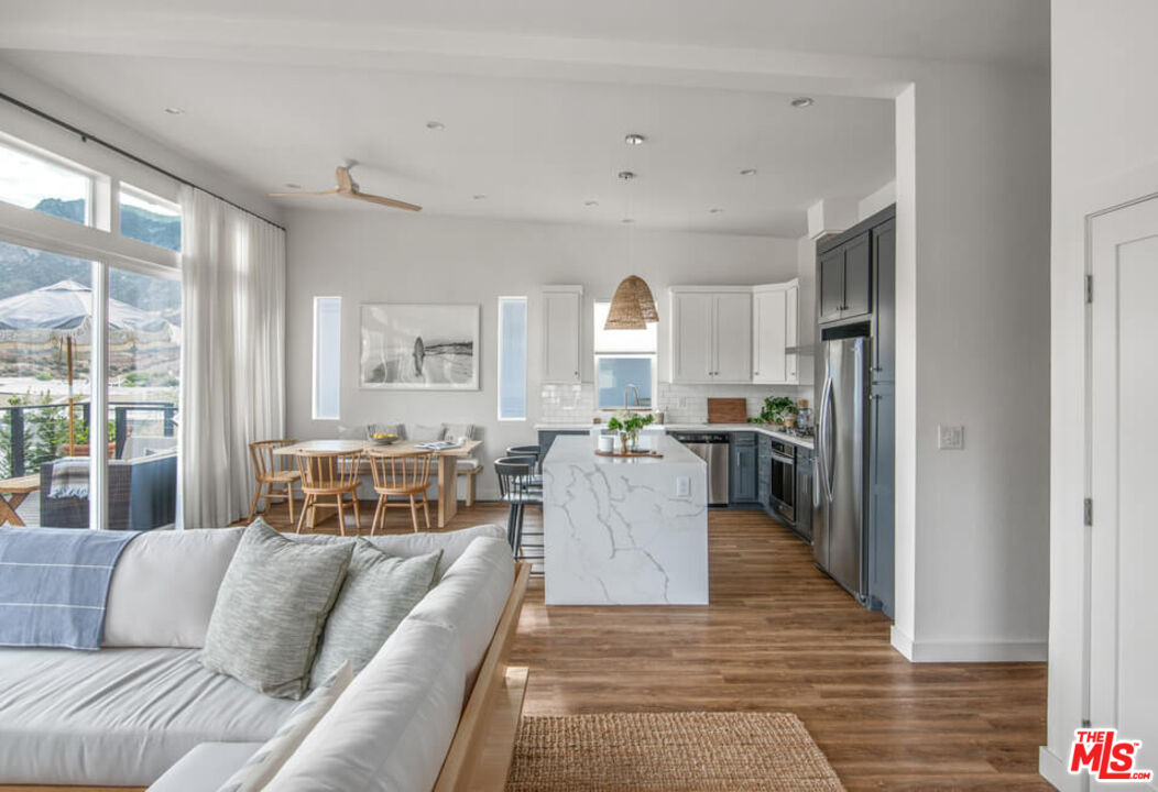 4111 Maguire Drive Malibu, CA 90265 - Photo 13 of 15