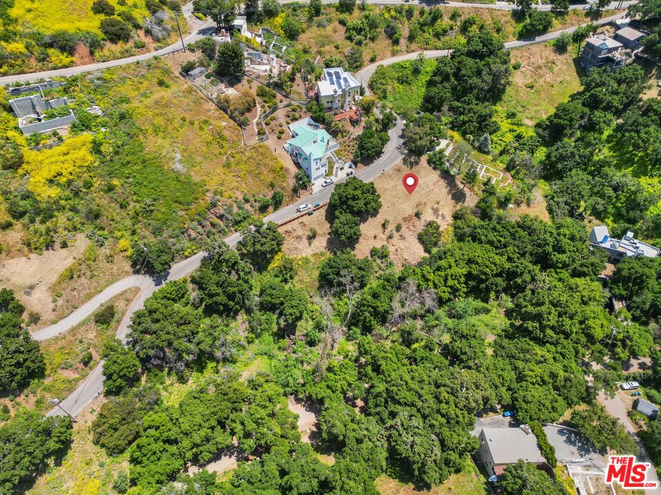 4111 Maguire Drive Malibu, CA 90265 - Photo 10 of 15