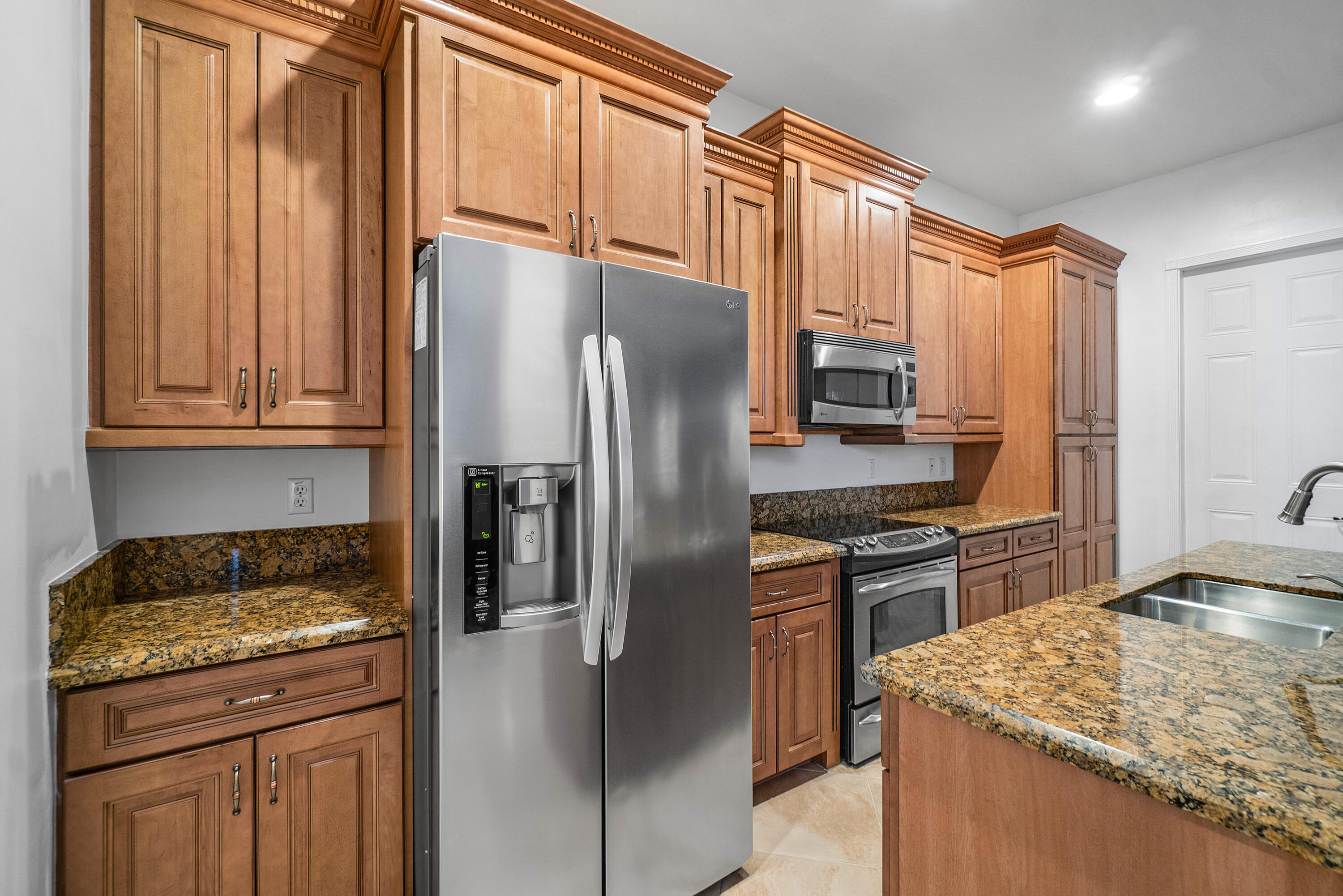 8339 Northwest 7th Terrace Boca Raton, FL 33487 - Photo 16 of 49 012-8339Northwest7thTerrace-BocaRaton-FL