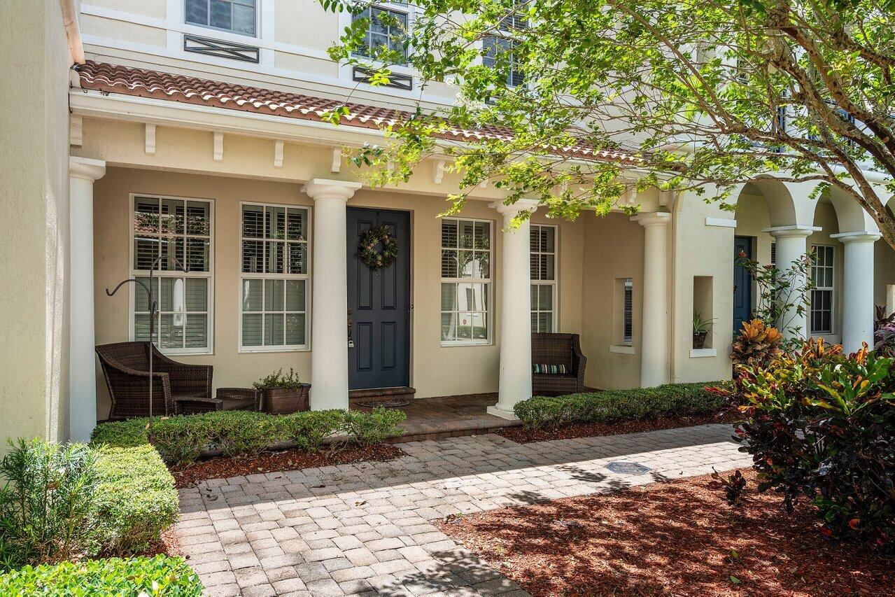 8339 Northwest 7th Terrace Boca Raton, FL 33487 - Photo 4 of 49 033-8339Northwest7thTerrace-BocaRaton-FL