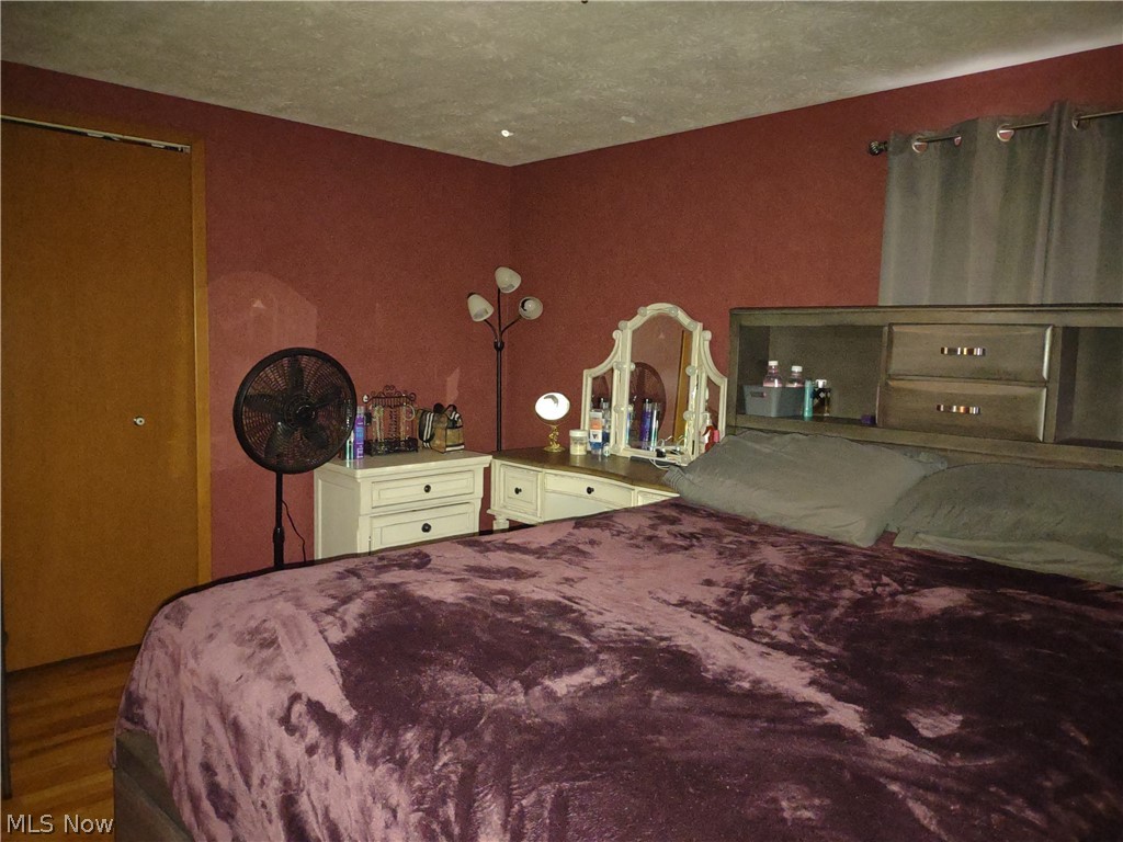 8053 Bellflower Road Mentor, OH 44060 - Photo 15 of 26 largest Bed room.