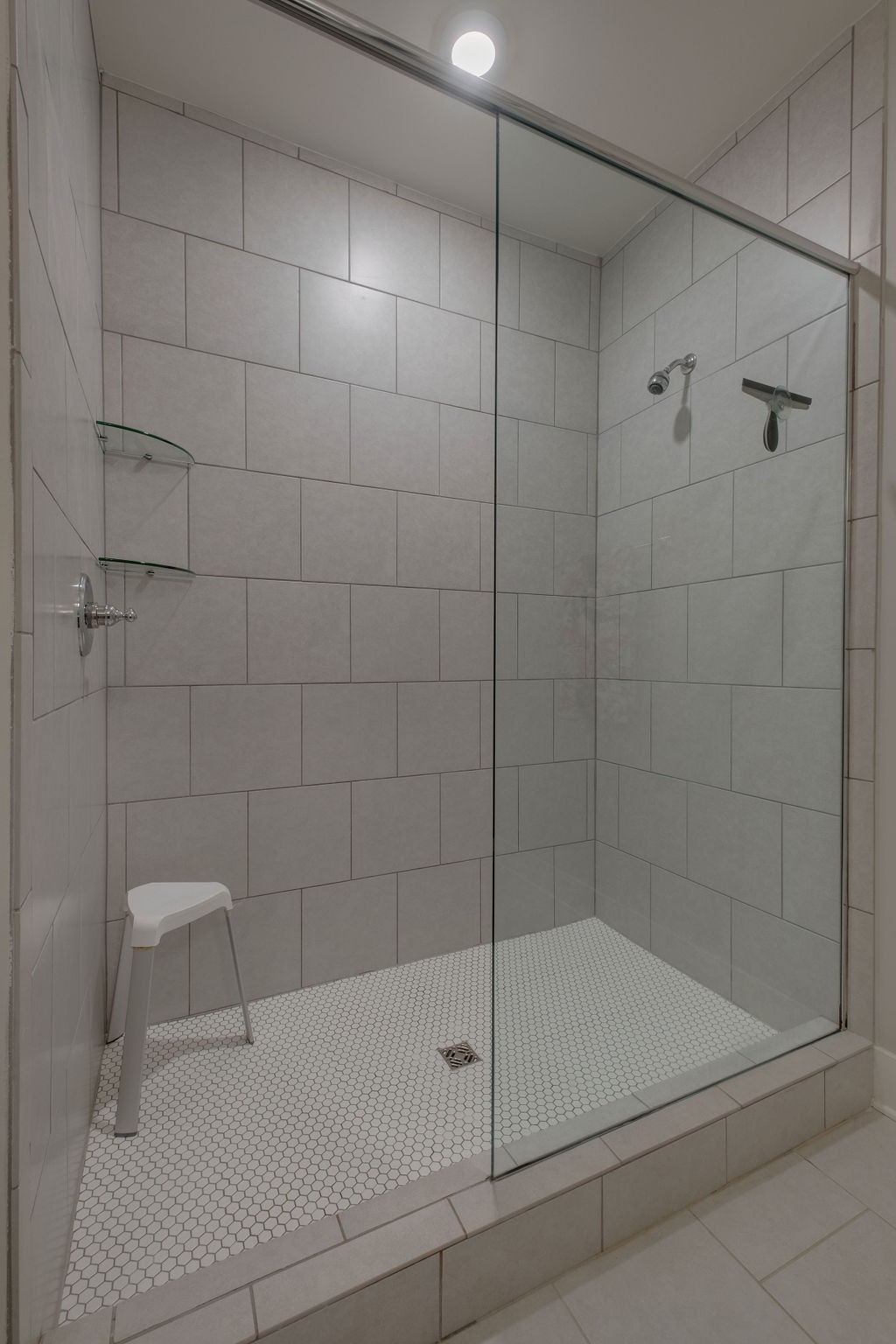 713 Plowson Road Mount Juliet, TN 37122 - Photo 21 of 33 a bathroom with a bathtub and a shower