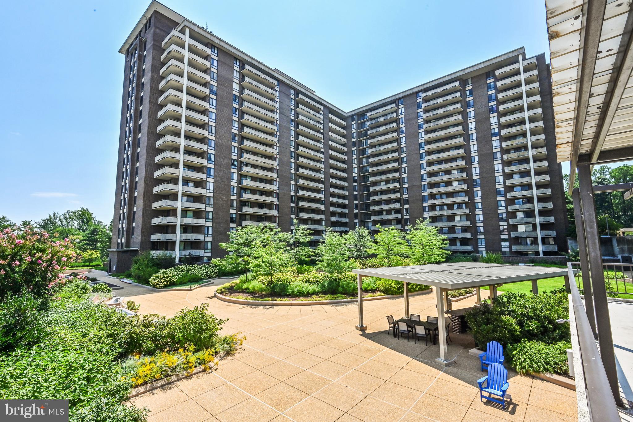 1800 Old Meadow Road, Unit 1712A McLean, VA 22102 - Photo 1 of 60