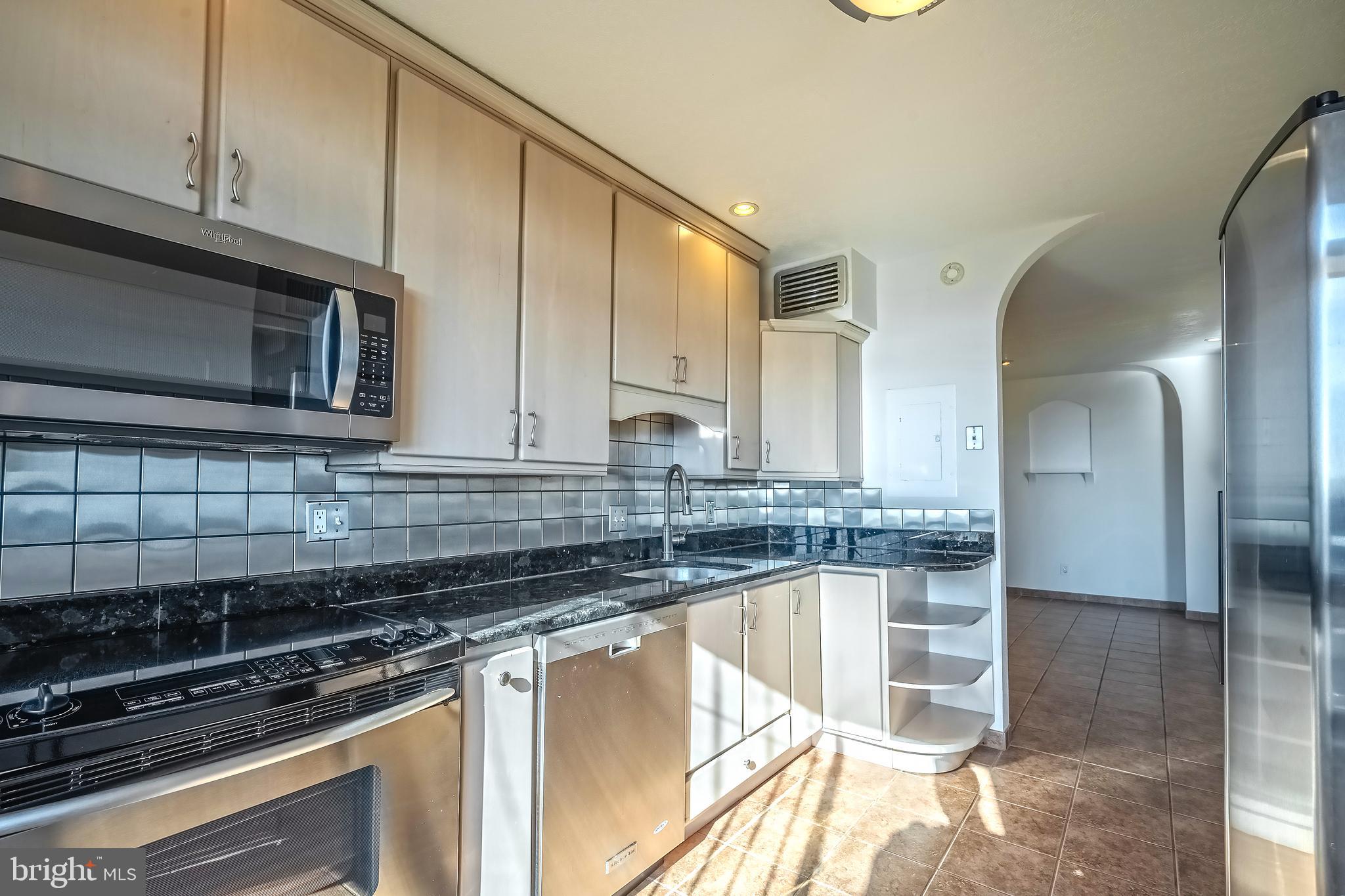 1800 Old Meadow Road, Unit 1712A McLean, VA 22102 - Photo 13 of 60