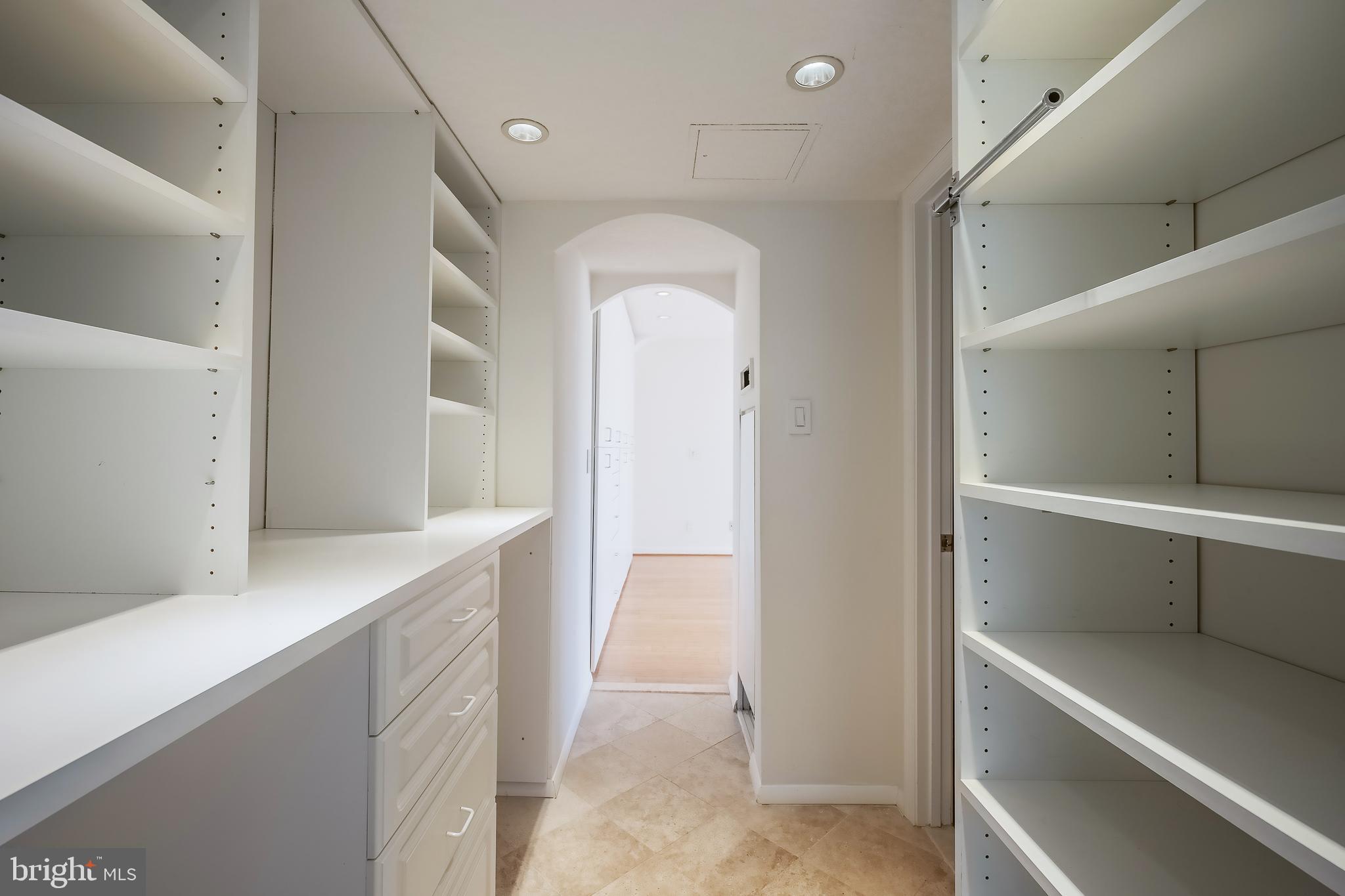 1800 Old Meadow Road, Unit 1712A McLean, VA 22102 - Photo 27 of 60