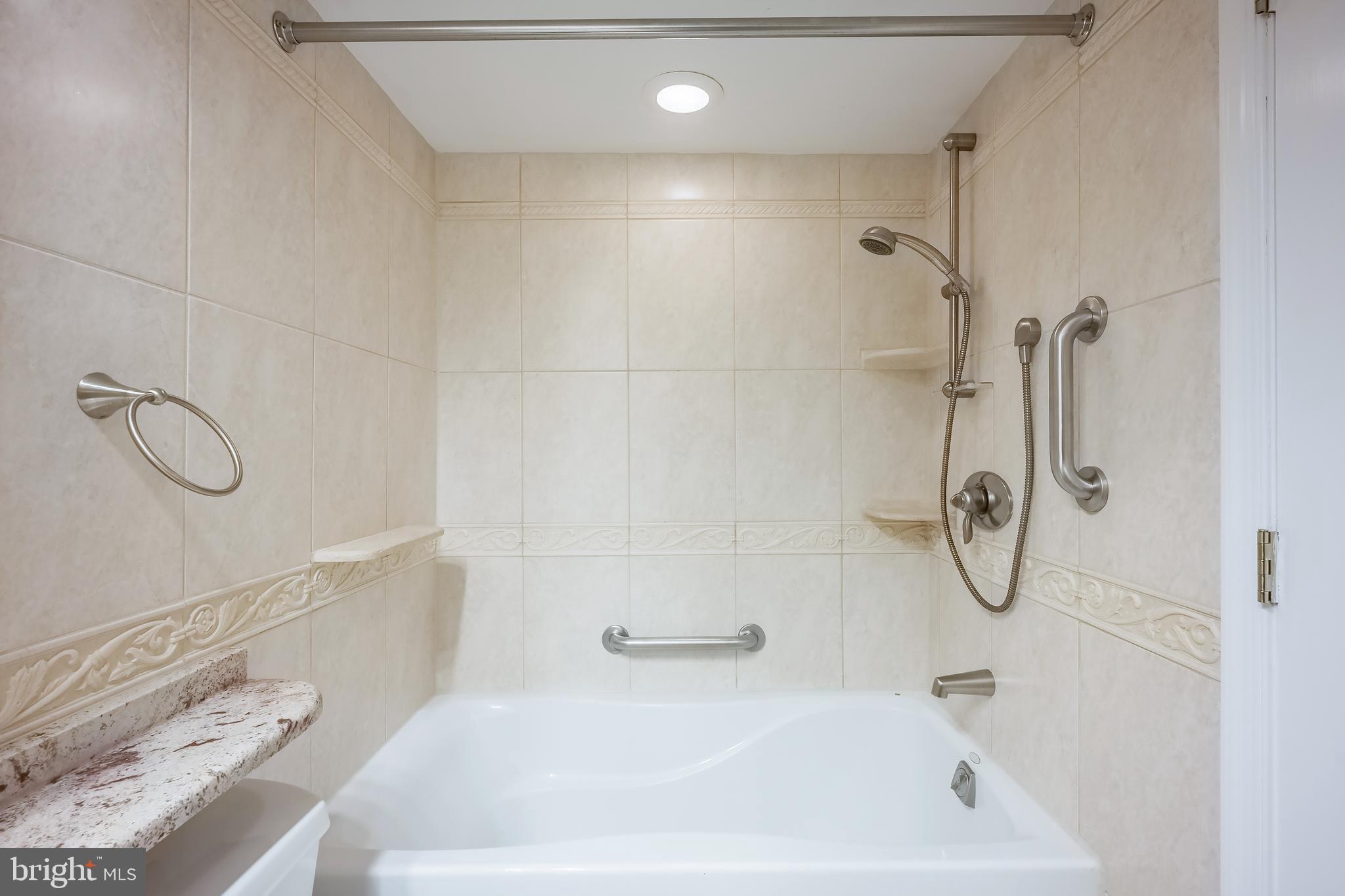 1800 Old Meadow Road, Unit 1712A McLean, VA 22102 - Photo 29 of 60