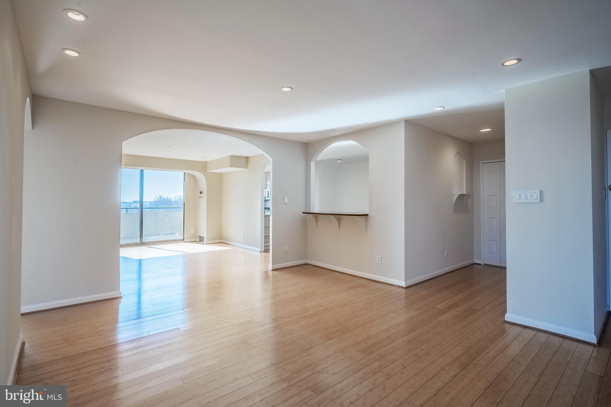 1800 Old Meadow Road, Unit 1712A McLean, VA 22102 - Photo 3 of 60