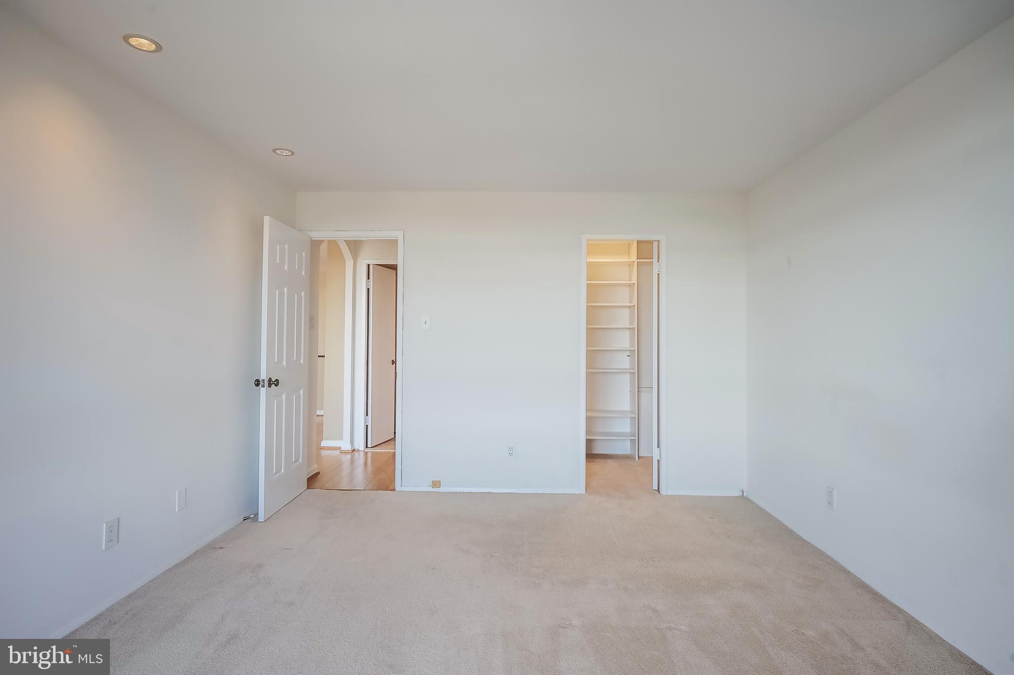 1800 Old Meadow Road, Unit 1712A McLean, VA 22102 - Photo 35 of 60