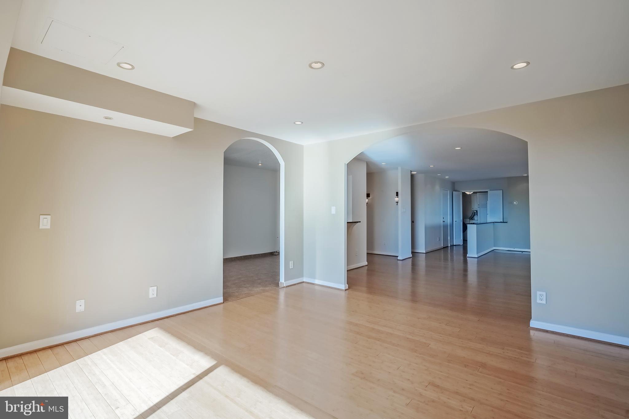 1800 Old Meadow Road, Unit 1712A McLean, VA 22102 - Photo 6 of 60