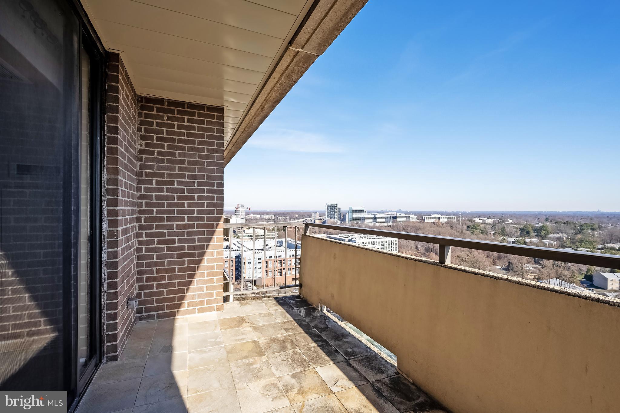 1800 Old Meadow Road, Unit 1712A McLean, VA 22102 - Photo 7 of 60