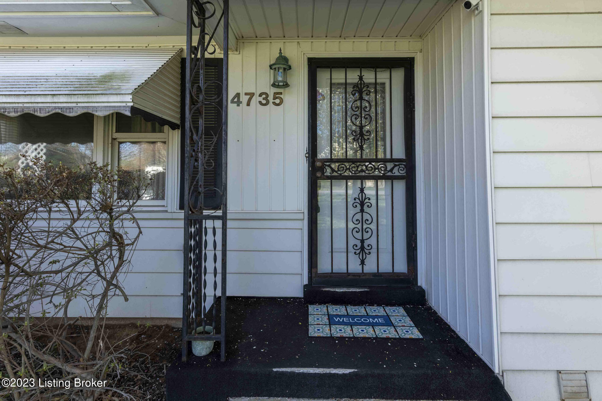 4735 Dover Road Louisville, KY 40216 - Photo 4 of 48 Dover004