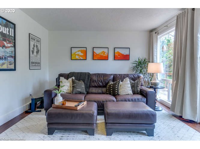 5332 Southwest Baird Street Portland, OR 97219 - Photo 16 of 32 Gallery Image 16